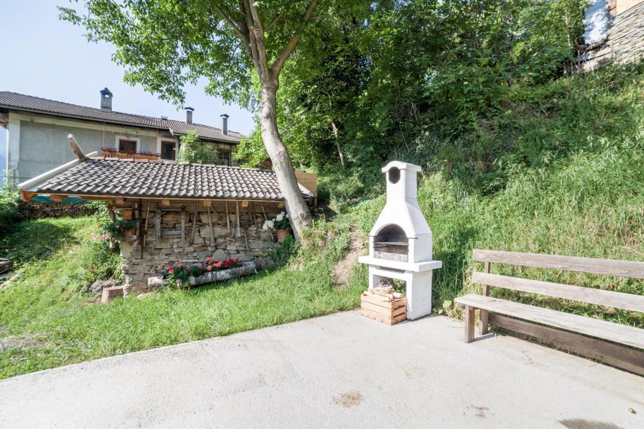 Innergasserhof Ferienwohnung Edelweiss San Martino In Passiria  Exteriör bild